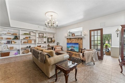 Casa en venta en Orlando, Florida, 5 dormitorios, 270.72 m2 № 2341660 - foto 12