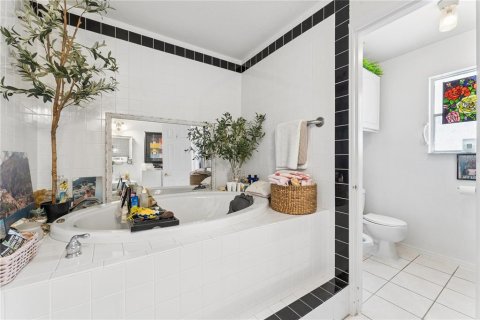 Casa en venta en Orlando, Florida, 5 dormitorios, 270.72 m2 № 2341660 - foto 30