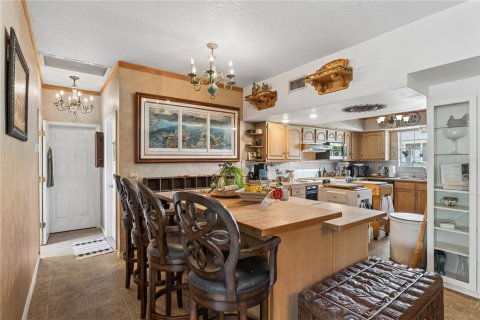 Casa en venta en Orlando, Florida, 5 dormitorios, 270.72 m2 № 2341660 - foto 14