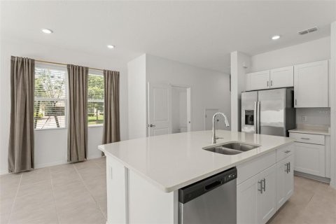 Adosado en venta en Kissimmee, Florida, 3 dormitorios, 144 m2 № 2148545 - foto 12