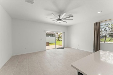 Adosado en venta en Kissimmee, Florida, 3 dormitorios, 144 m2 № 2148545 - foto 13