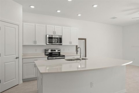 Adosado en venta en Kissimmee, Florida, 3 dormitorios, 144 m2 № 2148545 - foto 7