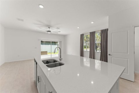 Adosado en venta en Kissimmee, Florida, 3 dormitorios, 144 m2 № 2148545 - foto 8