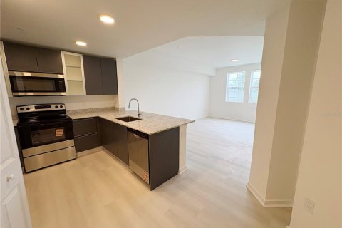 Copropriété à louer à Orlando, Floride: 1 chambre, 69.68 m2 № 2416959 - photo 2
