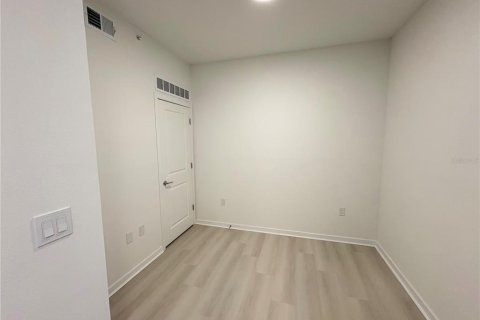 Copropriété à louer à Orlando, Floride: 1 chambre, 69.68 m2 № 2416959 - photo 8