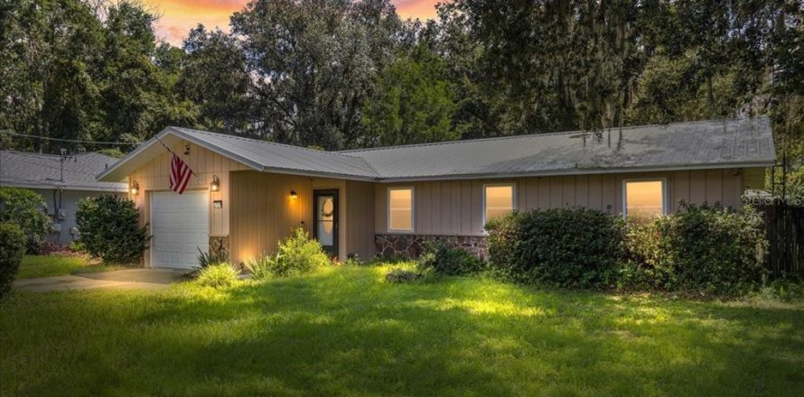 Villa ou maison à Ocala, Floride 3 chambres, 136.19 m2 № 1847328