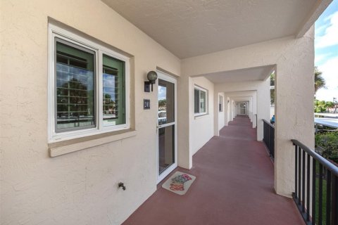 Copropriété à vendre à Venice, Floride: 2 chambres, 94.11 m2 № 2152363 - photo 2