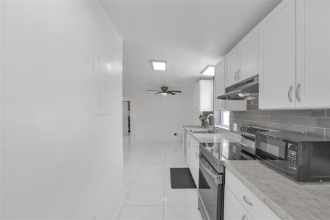 Villa ou maison à vendre à Orlando, Floride: 3 chambres, 99.96 m2 № 2210087 - photo 8