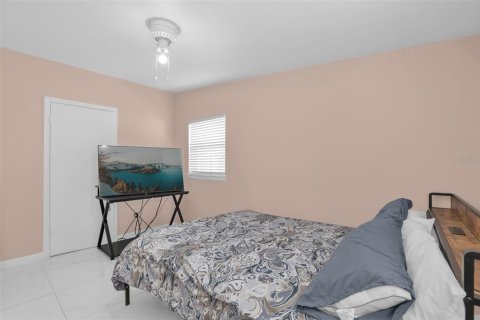 Villa ou maison à vendre à Orlando, Floride: 3 chambres, 99.96 m2 № 2210087 - photo 18
