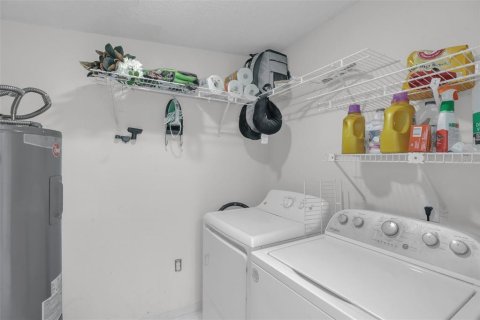 Villa ou maison à vendre à Orlando, Floride: 3 chambres, 99.96 m2 № 2210087 - photo 10