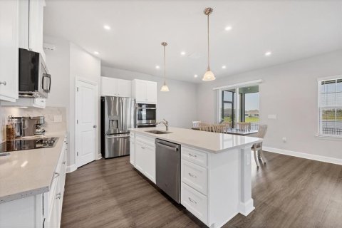 Casa en venta en Lakewood Ranch, Florida, 5 dormitorios, 220.18 m2 № 1751313 - foto 8