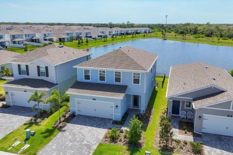 Casa en venta en Lakewood Ranch, Florida, 5 dormitorios, 220.18 m2 № 1751313 - foto 2