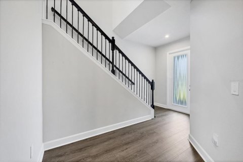 Casa en venta en Lakewood Ranch, Florida, 5 dormitorios, 220.18 m2 № 1751313 - foto 4