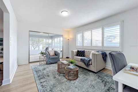 Copropriété à louer à Sarasota, Floride: 2 chambres, 127.46 m2 № 2291388 - photo 18