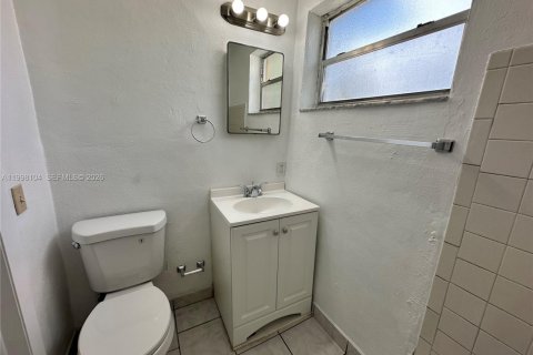 Appartement à louer à Hallandale Beach, Floride № 2063473 - photo 7