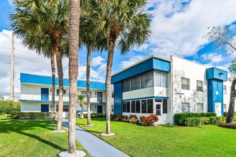 Condo in Delray Beach, Florida, 2 bedrooms  № 2251443 - photo 3