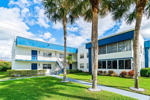 Condo in Delray Beach, Florida, 2 bedrooms  № 2251443 - photo 2