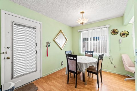 Condo in Delray Beach, Florida, 2 bedrooms  № 2251443 - photo 4