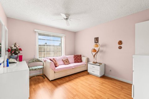 Condo in Delray Beach, Florida, 2 bedrooms  № 2251443 - photo 19