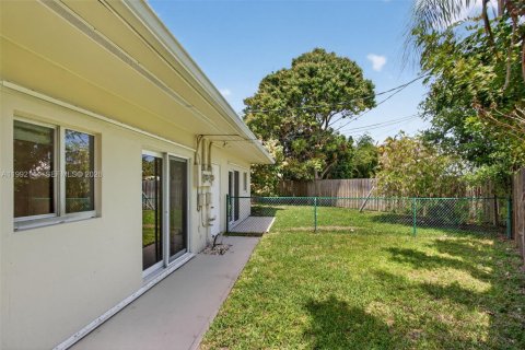 Immobilier commercial à vendre à Lighthouse Point, Floride: 253.53 m2 № 2062999 - photo 25