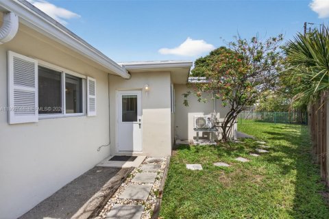 Immobilier commercial à vendre à Lighthouse Point, Floride: 253.53 m2 № 2062999 - photo 27