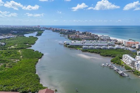 Condo in Largo, Florida, 1 bedroom  № 2377943 - photo 23