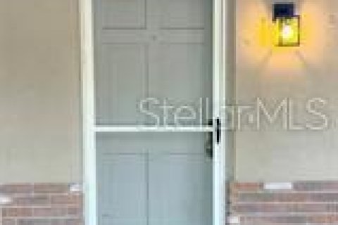 Appartement à louer à New Port Richey, Floride: 1 chambre, 74.32 m2 № 1816250 - photo 2