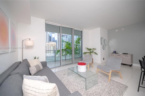Condominio en alquiler en Miami, Florida, 1 dormitorio, 60.67 m2 № 1946091 - foto 6