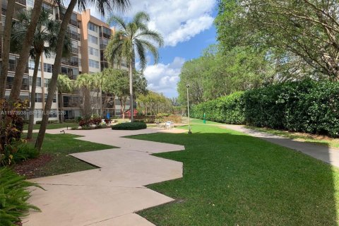 Copropriété à vendre à Pembroke Pines, Floride: 2 chambres № 2033599 - photo 3