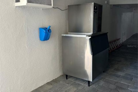 Снять в аренду кондоминиум в Нью-Смирна-Бич, Флорида 1 комната, 106.84м2, № 1751351 - фото 17