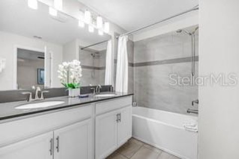 Adosado en venta en Kissimmee, Florida, 4 dormitorios, 177.81 m2 № 1884189 - foto 15