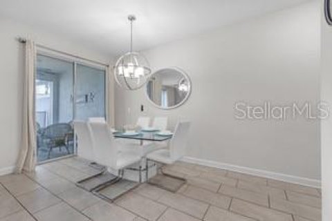 Adosado en venta en Kissimmee, Florida, 4 dormitorios, 177.81 m2 № 1884189 - foto 9