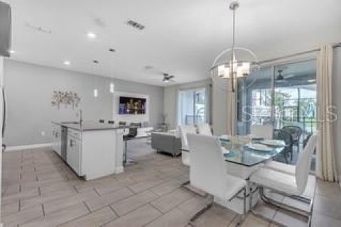 Adosado en venta en Kissimmee, Florida, 4 dormitorios, 177.81 m2 № 1884189 - foto 10