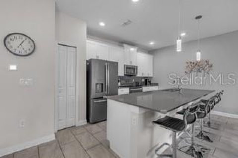 Adosado en venta en Kissimmee, Florida, 4 dormitorios, 177.81 m2 № 1884189 - foto 8