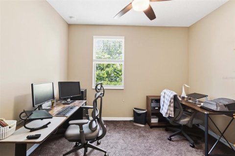 Townhouse in Orlando, Florida 3 bedrooms, 160.44 sq.m. № 2200447 - photo 19
