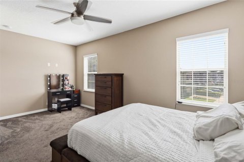 Townhouse in Orlando, Florida 3 bedrooms, 160.44 sq.m. № 2200447 - photo 13