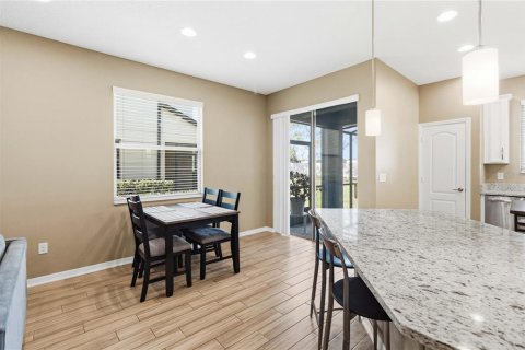 Townhouse in Orlando, Florida 3 bedrooms, 160.44 sq.m. № 2200447 - photo 9