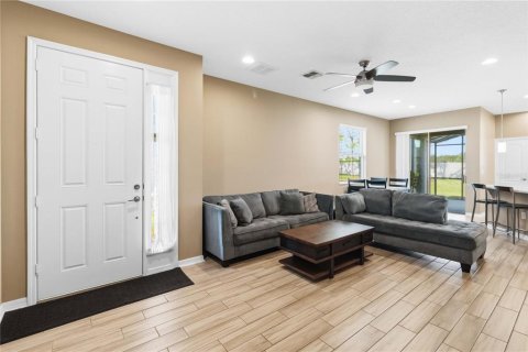 Townhouse in Orlando, Florida 3 bedrooms, 160.44 sq.m. № 2200447 - photo 3