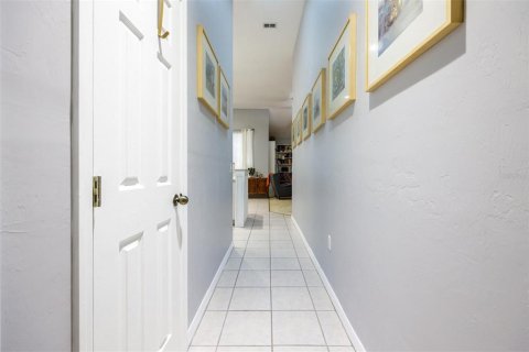 Купить кондоминиум в Ньюбери, Флорида 5 комнат, 153.29м2, № 1847419 - фото 4