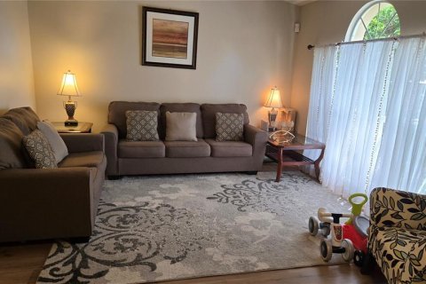 Casa en alquiler en Tampa, Florida, 3 dormitorios, 148.18 m2 № 1884400 - foto 2