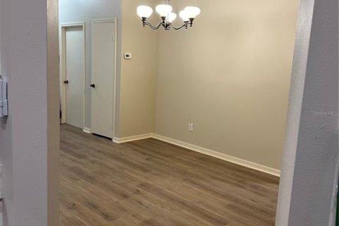 Casa en alquiler en Tampa, Florida, 3 dormitorios, 148.18 m2 № 1884400 - foto 4