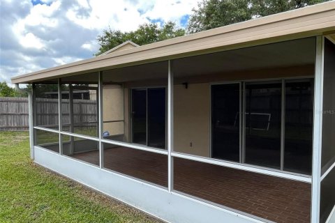 Casa en alquiler en Tampa, Florida, 3 dormitorios, 148.18 m2 № 1884400 - foto 13