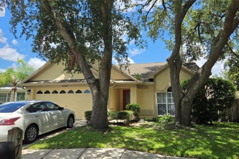Casa en alquiler en Tampa, Florida, 3 dormitorios, 148.18 m2 № 1884400 - foto 1