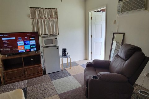 Casa en venta en Hollywood, Florida, 4 dormitorios, 149.85 m2 № 1997795 - foto 14