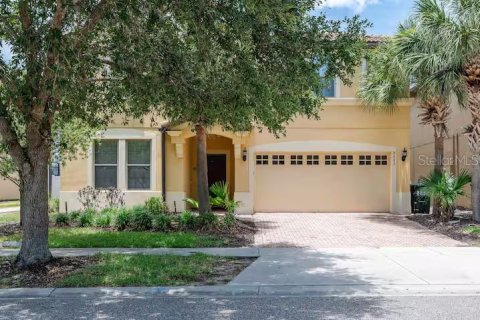 Villa ou maison à vendre à Kissimmee, Floride: 9 chambres, 407.93 m2 № 2351593 - photo 2