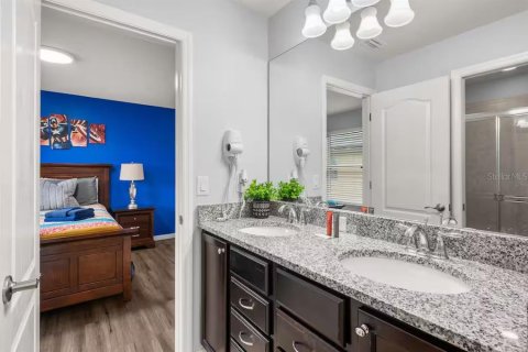 Villa ou maison à vendre à Kissimmee, Floride: 9 chambres, 407.93 m2 № 2351593 - photo 14