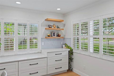 Casa en venta en Tampa, Florida, 5 dormitorios, 283.35 m2 № 2223344 - foto 14