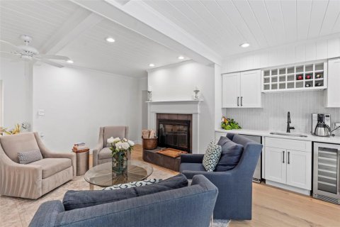 Casa en venta en Tampa, Florida, 5 dormitorios, 283.35 m2 № 2223344 - foto 23