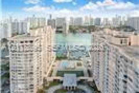 Copropriété à louer à Aventura, Floride: 2 chambres, 116.22 m2 № 2435410 - photo 25