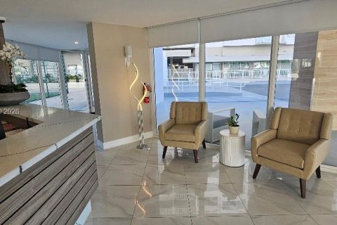 Copropriété à louer à Aventura, Floride: 2 chambres, 116.22 m2 № 2435410 - photo 13